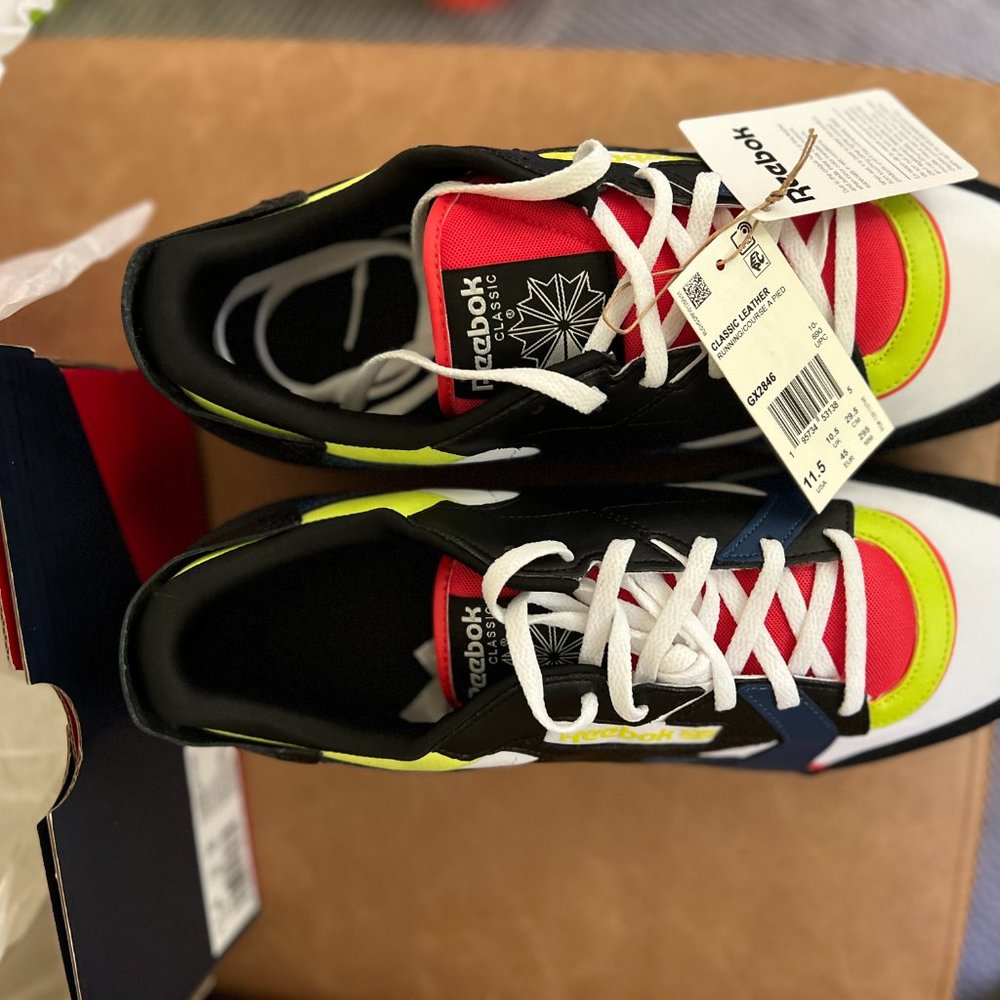 Reebok Classic Leather Modernize Sneakers - Picture 9 of 10